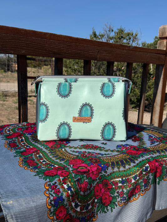 Turquoise clusters pouch